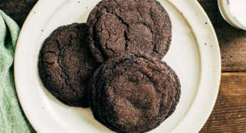 Flat Chocolate Cookies