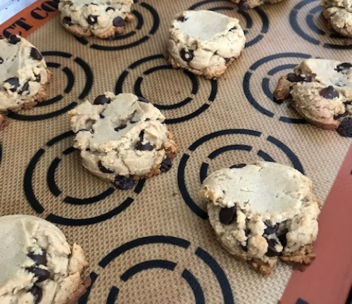 low FODMAP chocolate chip cookies